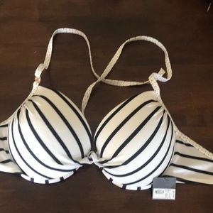34DD Victoria Secret bikini top
